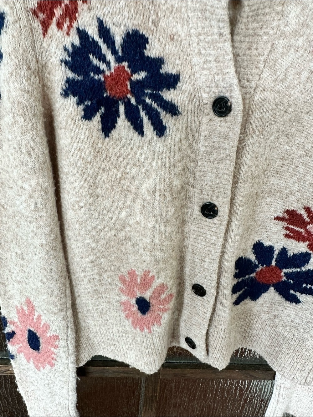 Rails Millie Cardigan Beige Floral Button-Front Women's Cardigan Sweater Sz XS. - Picture 12 of 15